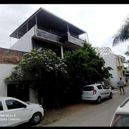 אודייפור Hotel O Matra Chaya מראה חיצוני תמונה